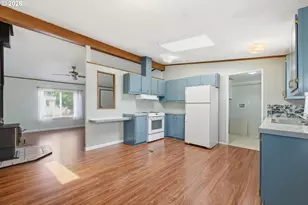 4966 Parsons Ave, Eugene, OR 97402 - Photo 8