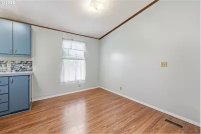 4966 Parsons Ave, Eugene, OR 97402 - Photo 6
