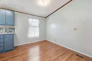 4966 Parsons Ave, Eugene, OR 97402 - Photo 6