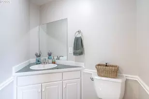 242 NW Walnut Ave, Dundee, OR 97115 - Photo 18