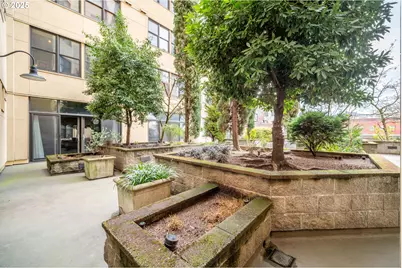 411 NW Flanders St #307, Portland, OR 97209 - Photo 28