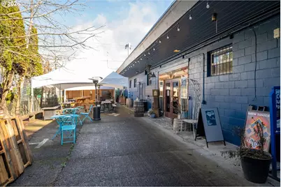 941 W 3rd Ave, Eugene, OR 97402 - Photo 6