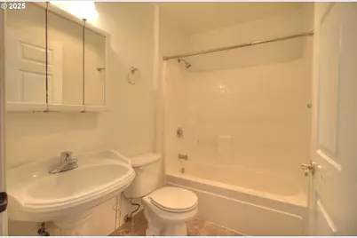 405 Arnold Ln, Brookings, OR 97415 - Photo 26