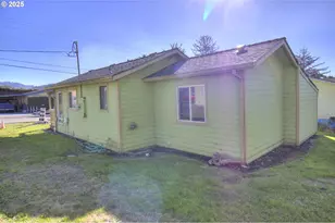 405 Arnold Ln, Brookings, OR 97415 - Photo 36