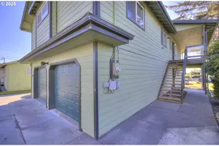 405 Arnold Ln, Brookings, OR 97415 - Photo 2