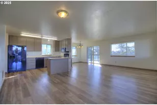 405 Arnold Ln, Brookings, OR 97415 - Photo 4