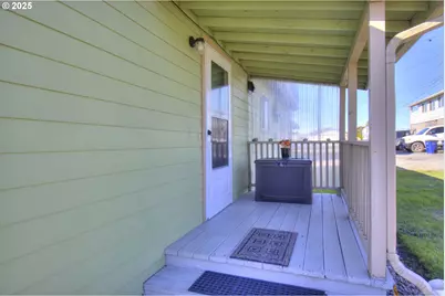 405 Arnold Ln, Brookings, OR 97415 - Photo 38