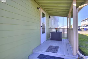 405 Arnold Ln, Brookings, OR 97415 - Photo 38