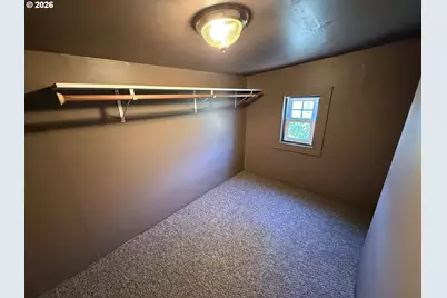 146 1st St, Myrtle Point, OR 97458 - Photo 22
