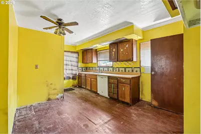 1637 NE 75th Ave, Portland, OR 97213 - Photo 8