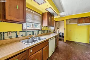 1637 NE 75th Ave, Portland, OR 97213 - Photo 10