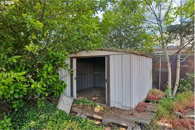1637 NE 75th Ave, Portland, OR 97213 - Photo 24
