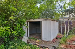 1637 NE 75th Ave, Portland, OR 97213 - Photo 24