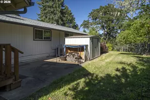 302 Arcadia Dr, Roseburg, OR 97471 - Photo 32