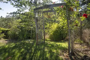 302 Arcadia Dr, Roseburg, OR 97471 - Photo 38