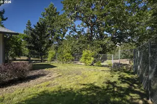 302 Arcadia Dr, Roseburg, OR 97471 - Photo 30