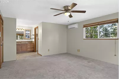 302 Arcadia Dr, Roseburg, OR 97471 - Photo 22