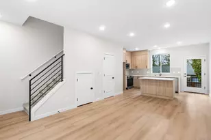 8628 SW 21st Ave, Portland, OR 97213 - Photo 4