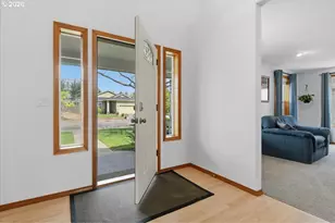 744 E Heritage Loop, La Center, WA 98629 - Photo 4