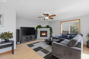 744 E Heritage Loop, La Center, WA 98629 - Photo 16