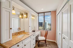 2211 SW 1st Ave, Portland, OR 97201 - Photo 32