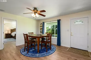 1220 NE Cambrian Ct, Roseburg, OR 97470 - Photo 16