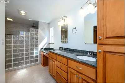 1220 NE Cambrian Ct, Roseburg, OR 97470 - Photo 20