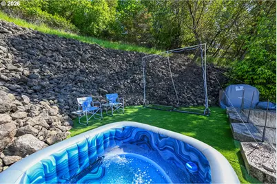 1220 NE Cambrian Ct, Roseburg, OR 97470 - Photo 34