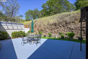 1220 NE Cambrian Ct, Roseburg, OR 97470 - Photo 30