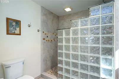 1220 NE Cambrian Ct, Roseburg, OR 97470 - Photo 22
