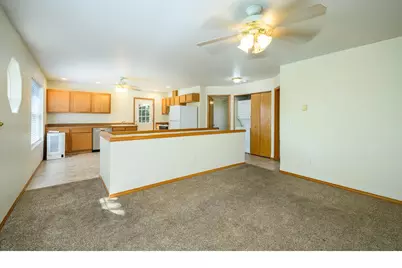 1411 NE Logan St, McMinnville, OR 97128 - Photo 10