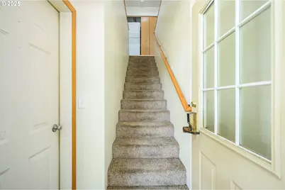 1411 NE Logan St, McMinnville, OR 97128 - Photo 4