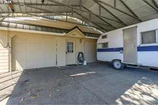 1411 NE Logan St, McMinnville, OR 97128 - Photo 2