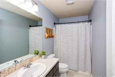 915 N Gibert Ct, Ridgefield, WA 98642 - Photo 24