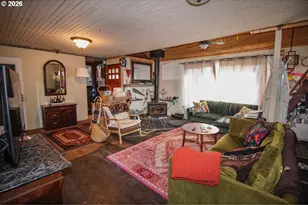 872 E Bridge St, Vernonia, OR 97064 - Photo 4