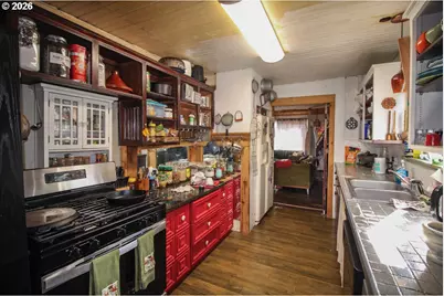 872 E Bridge St, Vernonia, OR 97064 - Photo 8