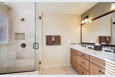 132 E Surfcrest Ave #B2-B, Cannon Beach, OR 97110 - Photo 16