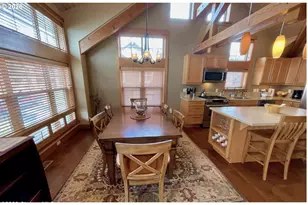 132 E Surfcrest Ave, Cannon Beach, OR 97110 - Photo 8