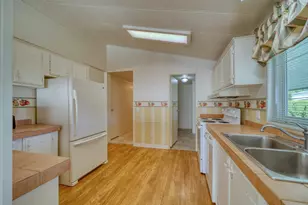 51587 SE Oak Grove Dr, Scappoose, OR 97056 - Photo 10