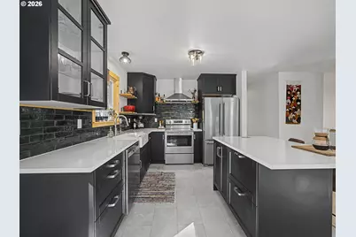 36036 SE Gunderson Rd, Sandy, OR 97055 - Photo 10