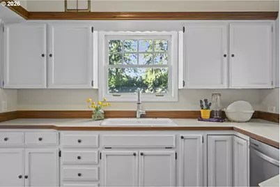 4315 NE 96th Ave, Portland, OR 97220 - Photo 10