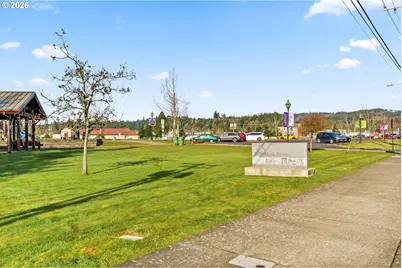 910 S 10th St, Cottage Grove, OR 97424 - Photo 20