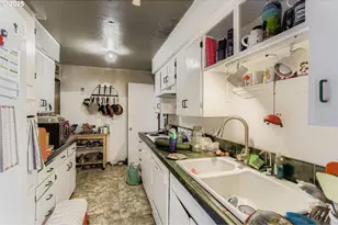 17505 NE Terrys Ln, Newberg, OR 97132 - Photo 10