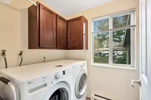 11746 SW Boones Bend Dr, Beaverton, OR 97008 - Photo 4