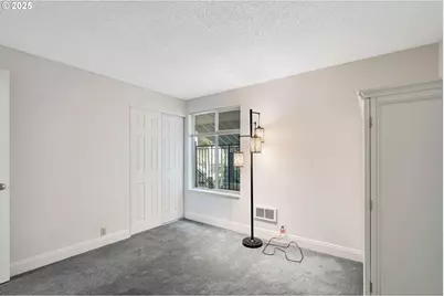 11746 SW Boones Bend Dr, Beaverton, OR 97008 - Photo 14