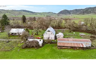 383 Brumbach Rd, Roseburg, OR 97470 - Photo 1