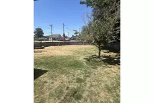 210 Birch St, Junction City, OR 97448 - Photo 2