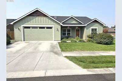 1002 SW Olive Ct, Hermiston, OR 97838 - Photo 1