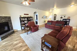 1002 SW Olive Ct, Hermiston, OR 97838 - Photo 10