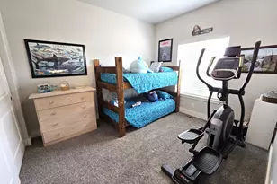 1002 SW Olive Ct, Hermiston, OR 97838 - Photo 8